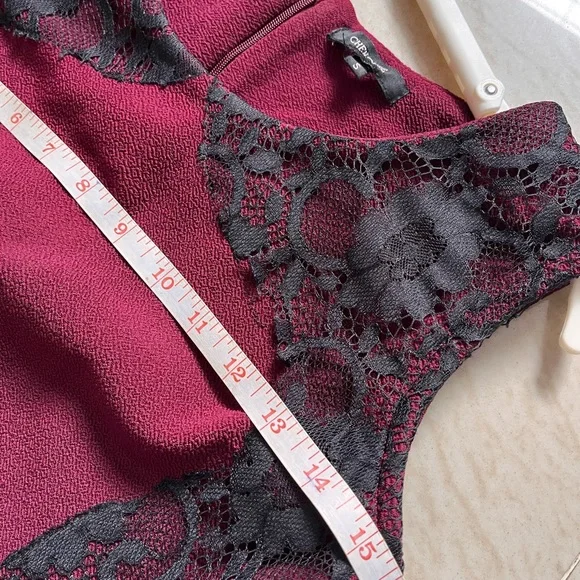 Maroon body con dress best for parties - Picture 5 of 6